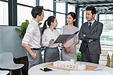 微软公布Xbox精英版无线手柄2代青春版红蓝新配色